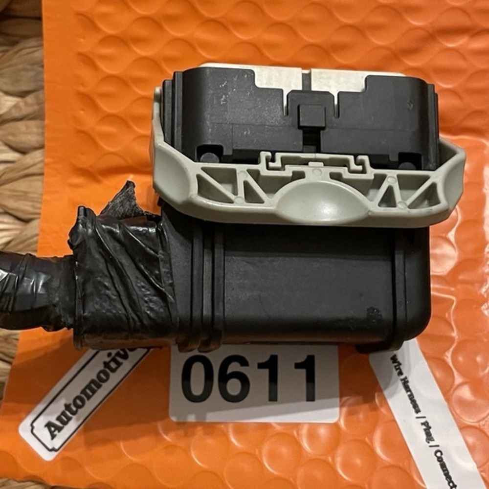 08-14 Ford F150 Mustang PCM ECU 70-Pin Connector Plug  8U5T-14A464-BA #️⃣0611